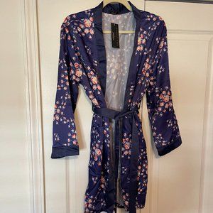 Women's Satin Robe NWT